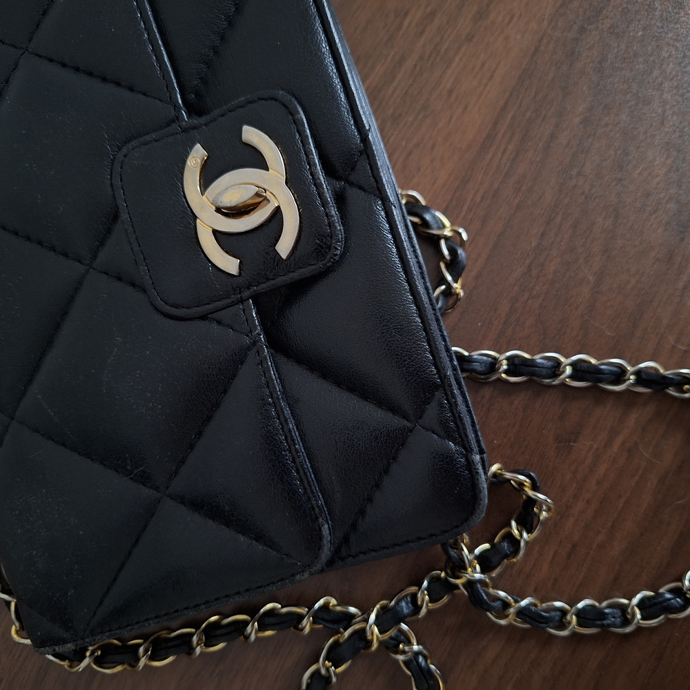 Chanel Black Quilted Leather Chain Bag - Picture 5 of 5